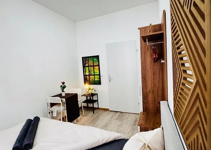 Stylish 4br Shared -10 Min Transport To Stadthalle