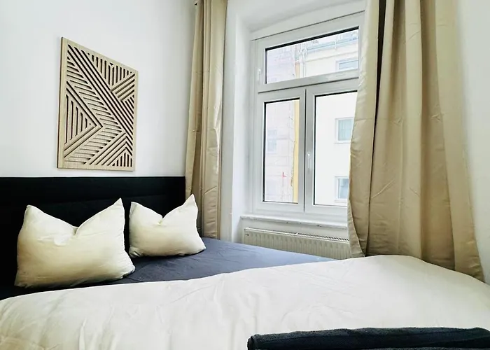 Stylish 4br Shared -10 Min Transport To Stadthalle Apartment