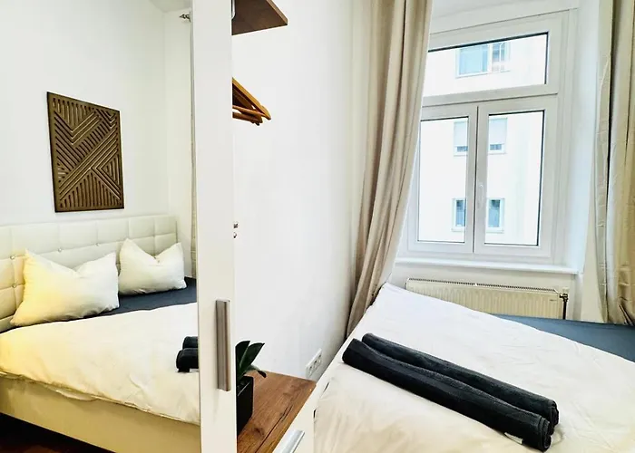 Stylish 4br Shared -10 Min Transport To Stadthalle Apartment *
