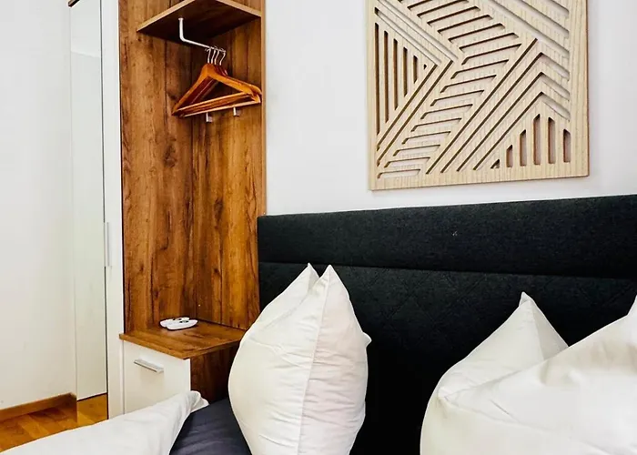 Stylish 4br Shared -10 Min Transport To Stadthalle *
