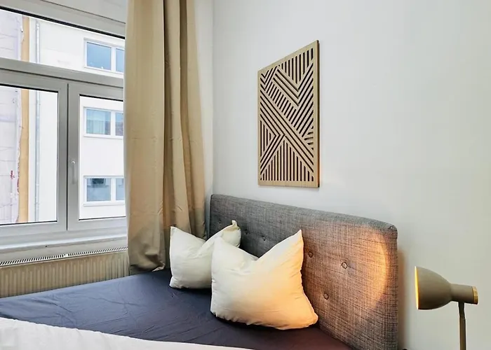 Stylish 4br Shared -10 Min Transport To Stadthalle